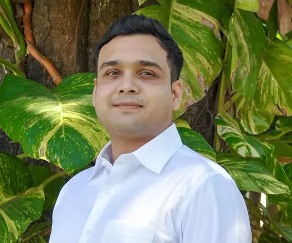 Mitch Khine Win, Psychotherapist on the clinical team at Viva Rehab Thailand